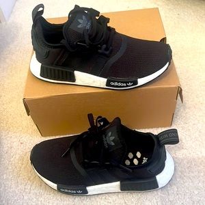 Youth Adidas NMD R1 ultraboost size 4Y black tennis shoes sneakers